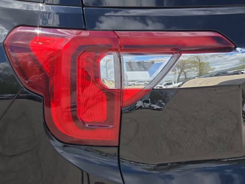 Certified 2023 GMC Acadia SLE w/ LPO, Floor Liner Package FWD image 34