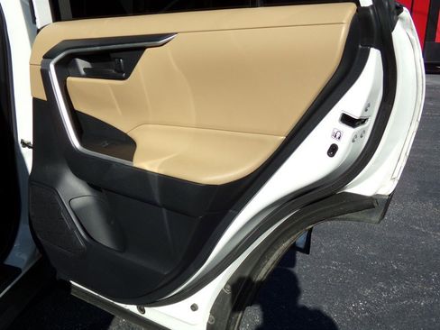 Used 2019 Toyota RAV4 LE image 49