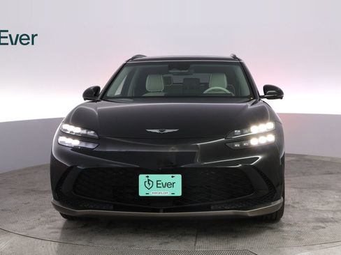 Used 2023 Genesis GV60 Advanced image 12