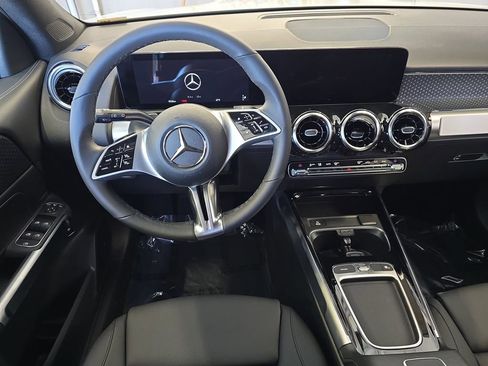 New 2026 Mercedes-Benz GLB 250 GLB 250 image 17