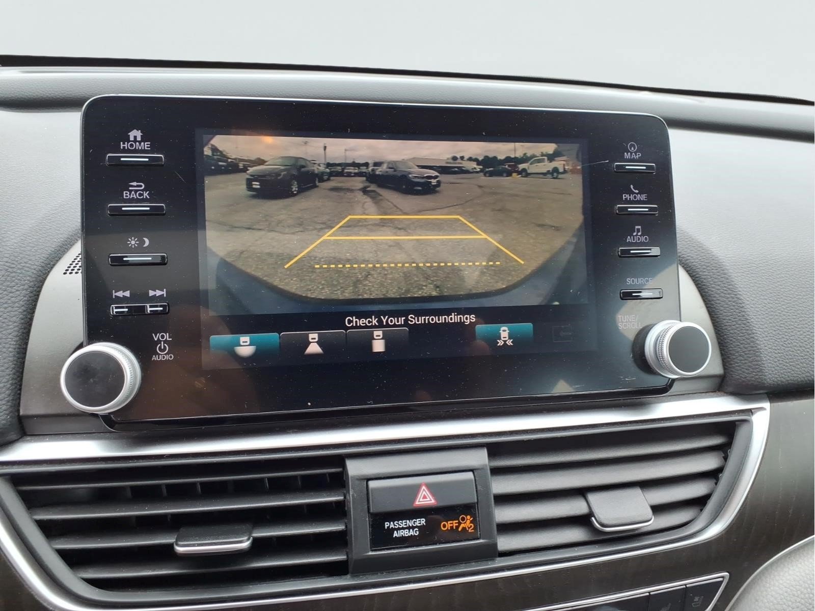 Used 2018 Honda Accord Touring image 30