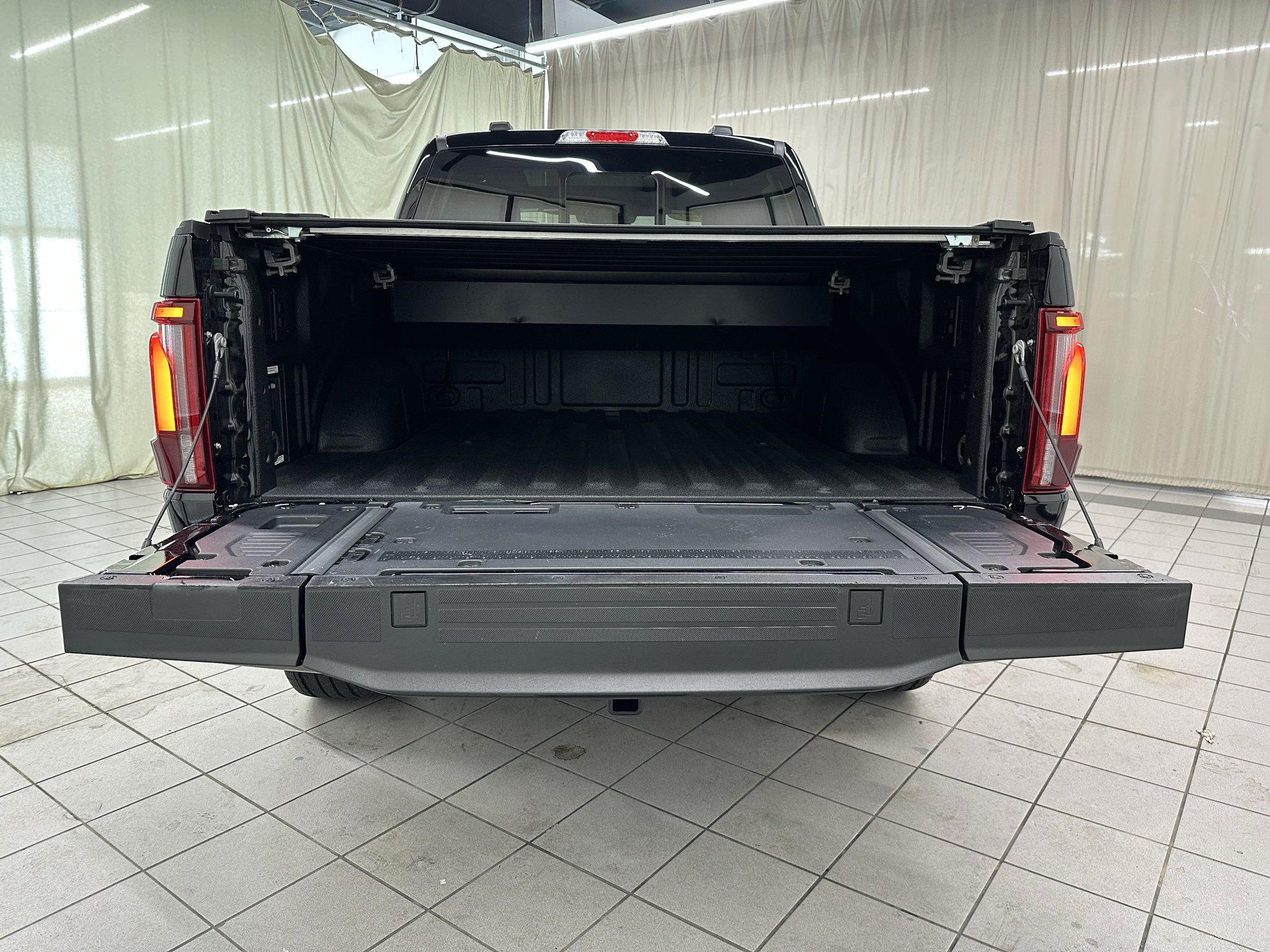 Used 2025 Ford F150 King Ranch AWD/4WD image 6
