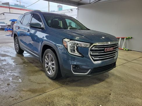 Used 2024 GMC Terrain SLT w/ LPO, Floor Liner Package image 6