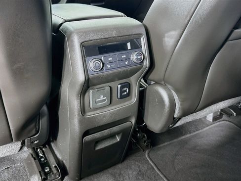 Used 2017 GMC Acadia Denali w/ Technology Package AWD/4WD image 28