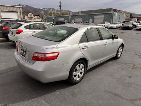 Used 2008 Toyota Camry LE image 4
