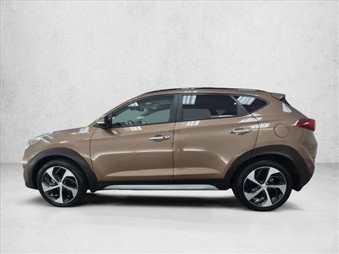 Used 2017 Hyundai Tucson Limited w/ Limited Ultimate Package 03 FWD image 9