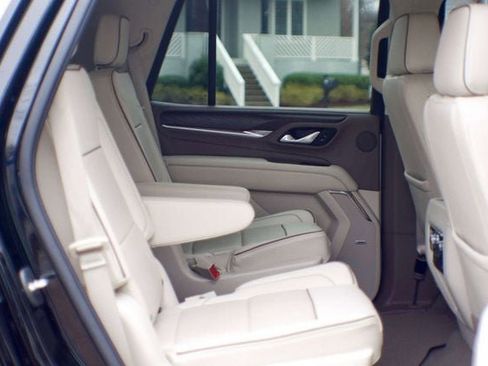 Used 2023 GMC Yukon Denali image 49