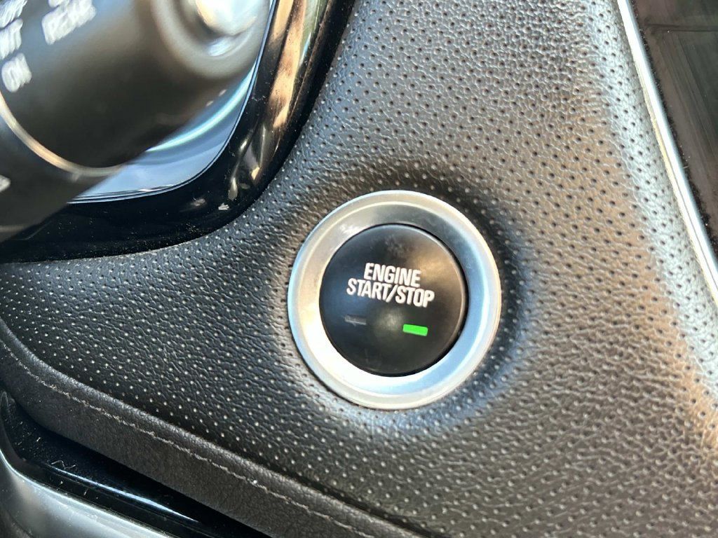 Used 2023 Cadillac XT6 Luxury AWD/4WD image 34