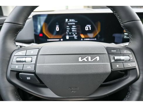 New 2026 Kia Sportage LX w/ LX Convenience Package image 17