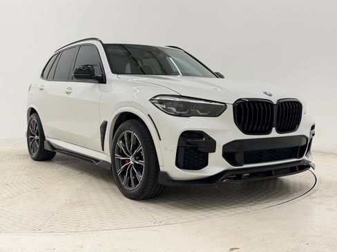 Used 2023 BMW X5 xDrive45e w/ M Sport Package image 7