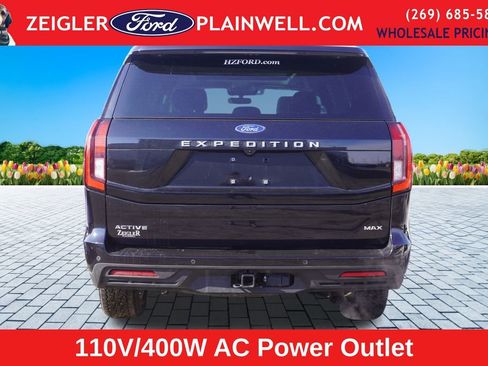 Used 2025 Ford Expedition Max Active image 4