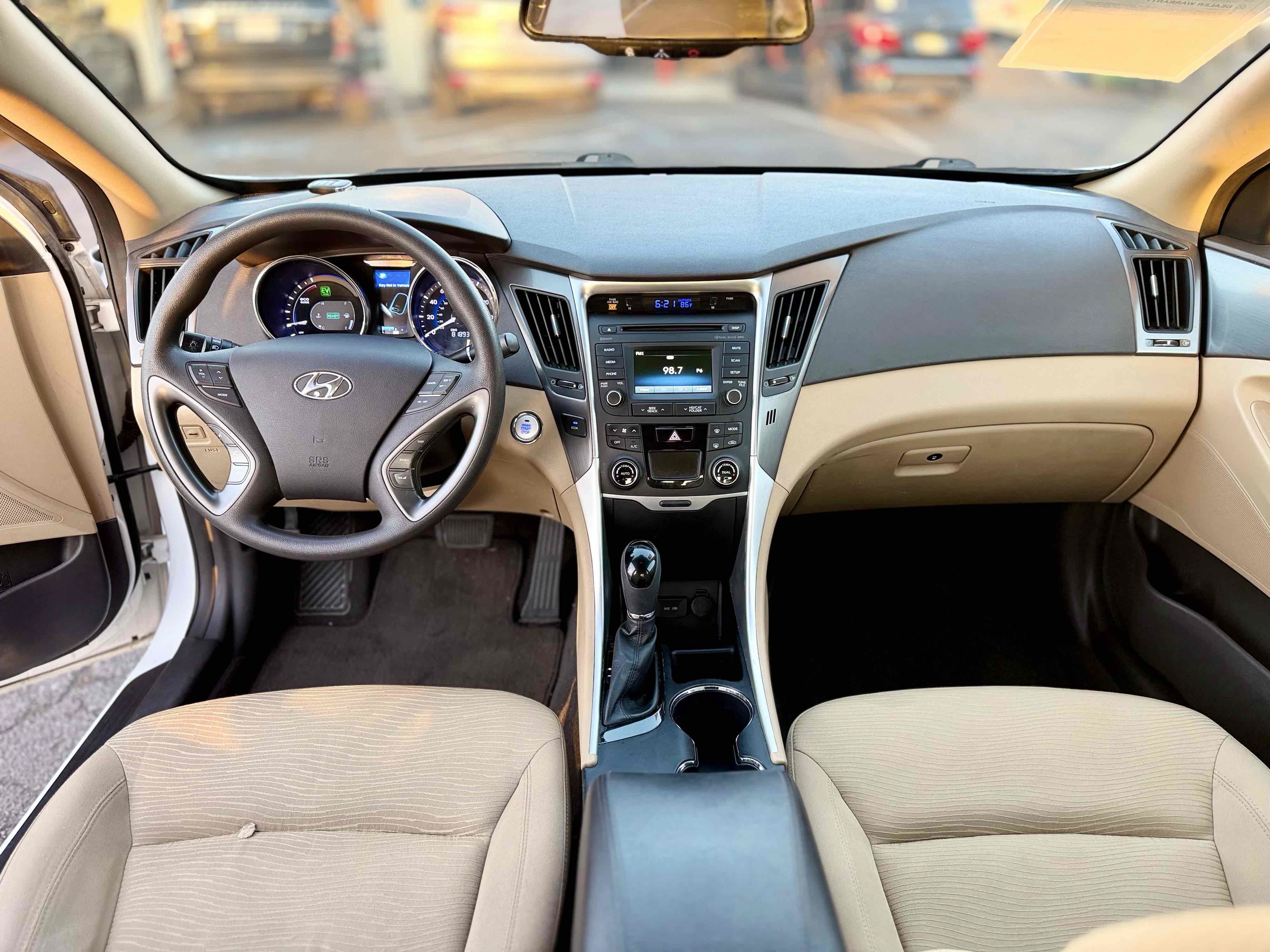 Used 2015 Hyundai Sonata Hybrid FWD image 14