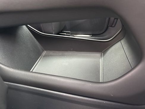 Certified 2024 Volkswagen Atlas SE image 35