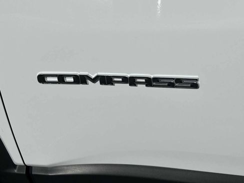 Used 2025 Jeep Compass Sport AWD/4WD image 11