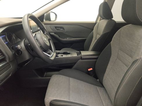 Used 2021 Nissan Rogue S FWD image 17