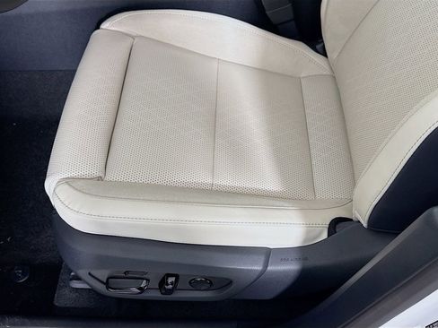 New 2026 Lexus RX 450h AWD image 21