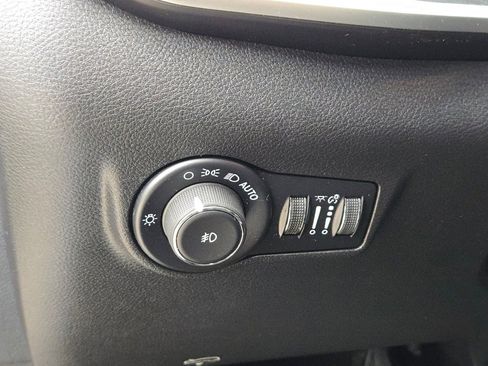 Used 2022 Jeep Compass Latitude w/ Convenience Group image 24