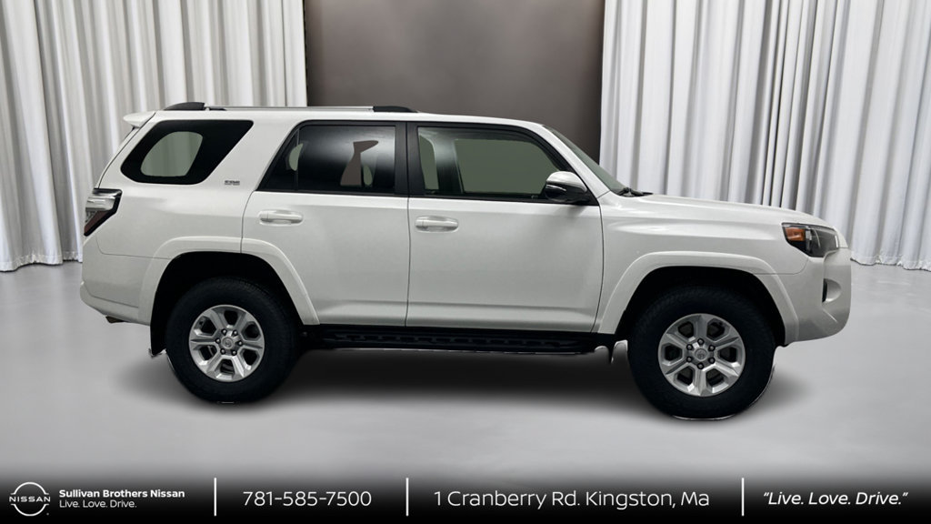 Used 2023 Toyota 4Runner SR5 Premium w/ Moonroof Package AWD/4WD image 4