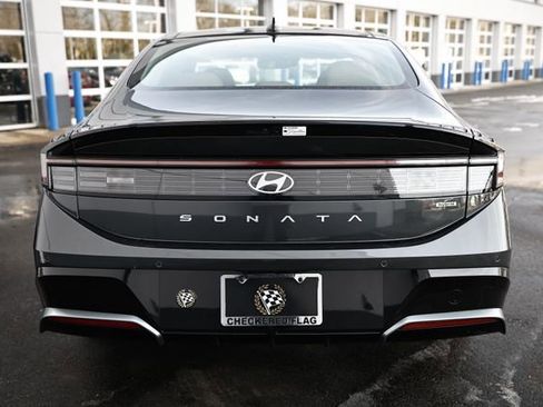 New 2025 Hyundai Sonata Limited image 3