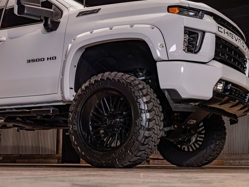 Used 2023 Chevrolet Silverado 3500 LTZ w/ Z71 Off-Road Package image 12