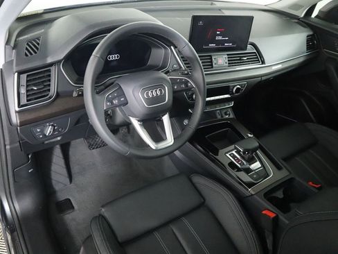 Certified 2025 Audi Q5 e Premium Plus w/ Premium Plus Package image 9
