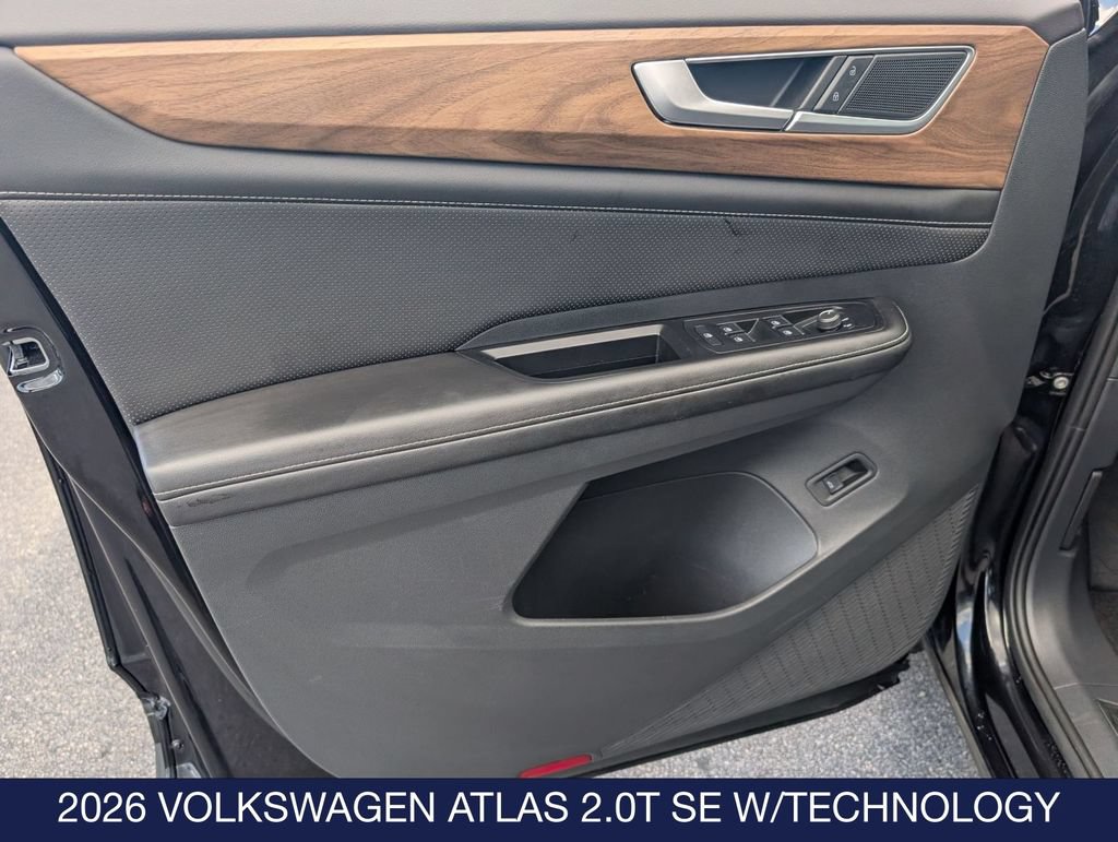 Certified 2026 Volkswagen Atlas SE AWD/4WD image 11