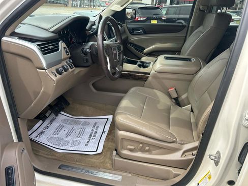 Used 2015 GMC Yukon SLT w/ HD Trailering Package image 11