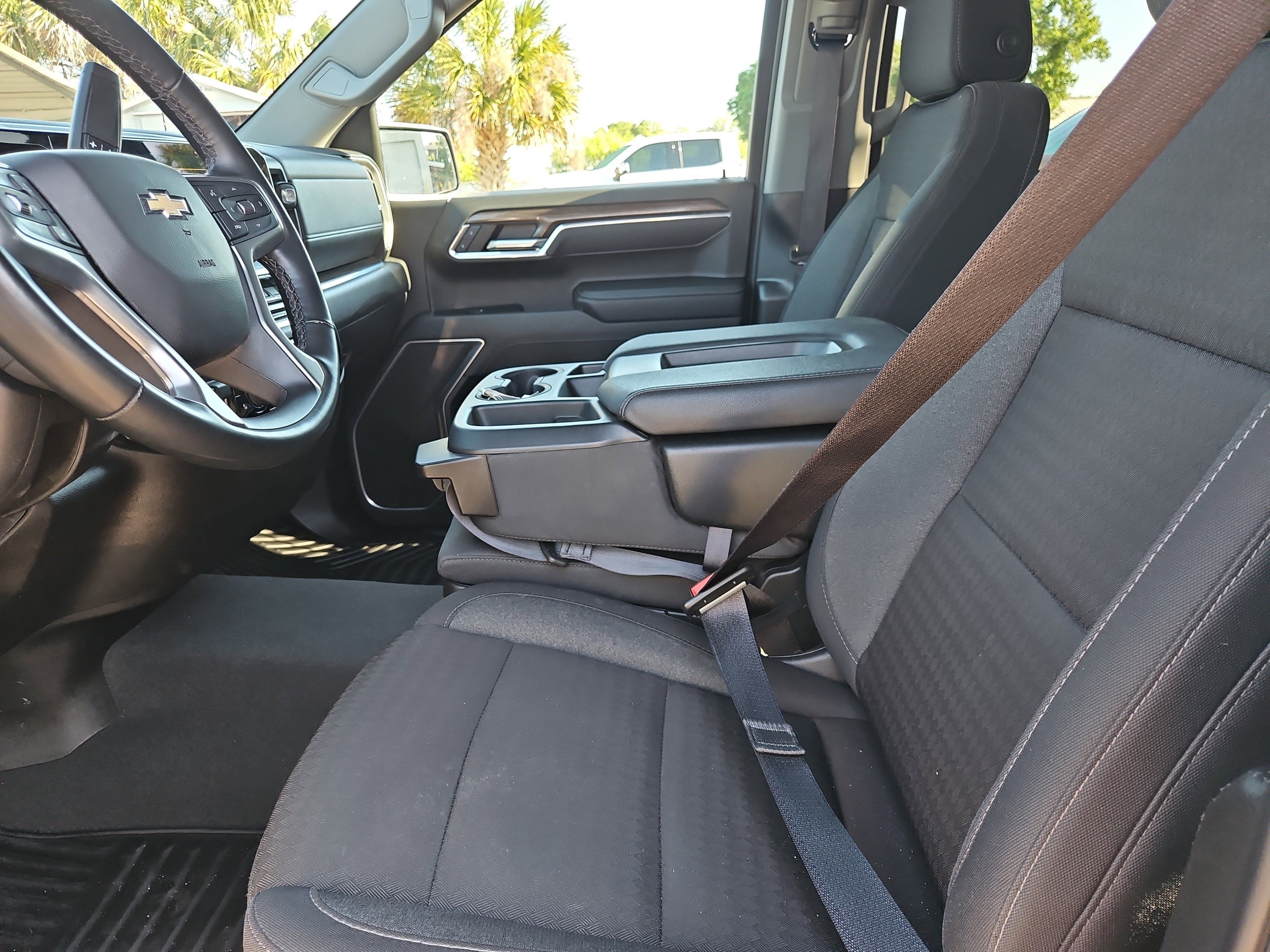 Certified 2025 Chevrolet Silverado 1500 LT AWD/4WD image 14