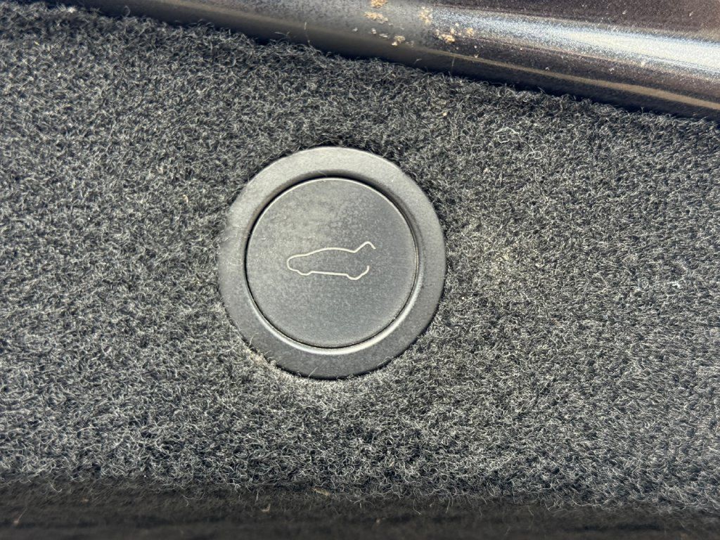 Used 2024 Tesla Model 3 Performance AWD/4WD image 40