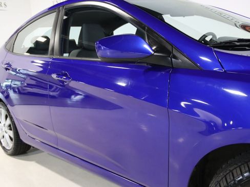 Used 2013 Hyundai Accent GLS w/ Premium Pkg FWD image 22