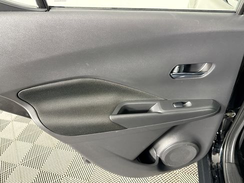 Used 2021 Nissan Kicks SV image 25