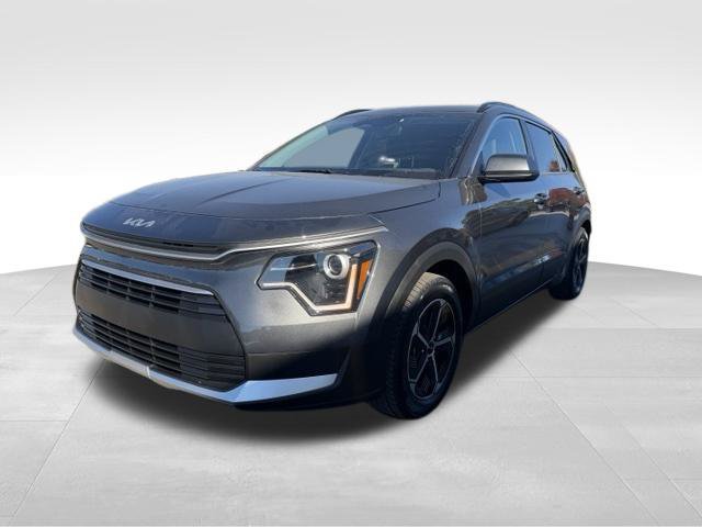 Used 2023 Kia Niro LX FWD 360° Tour