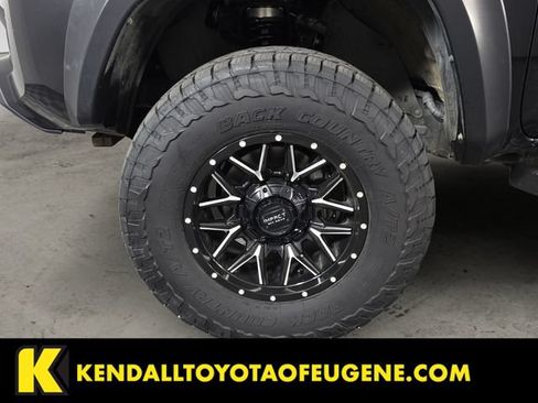 Used 2021 Toyota Tacoma TRD Off-Road AWD/4WD image 9