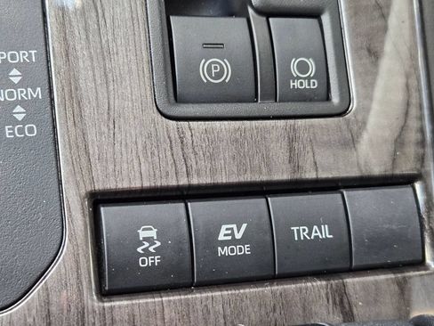 Used 2020 Toyota Highlander Platinum AWD/4WD image 33