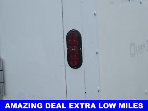 Used 2019 Ford E-450 and Econoline 450 Super Duty w/ Power Windows & Locks Group image 39