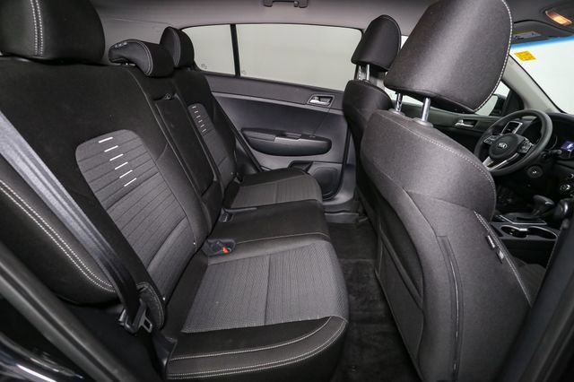 Used 2021 Kia Sportage LX w/ LX AWD Popular Package image 18