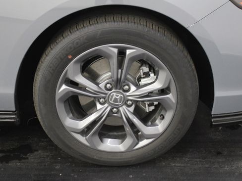 New 2025 Honda Accord EX-L image 34