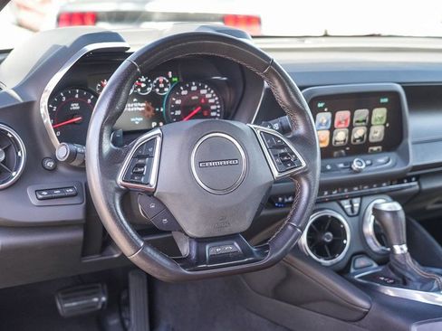 Used 2017 Chevrolet Camaro SS RWD image 15