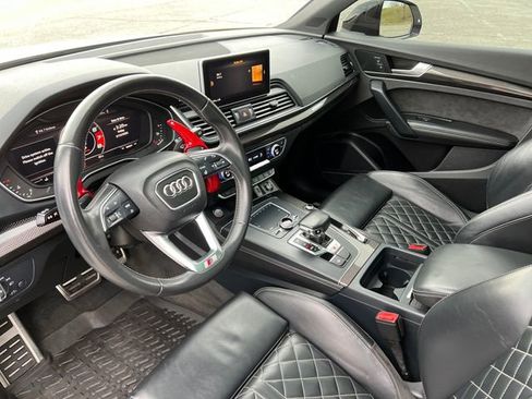 Used 2019 Audi SQ5 Premium Plus w/ Premium Plus Package image 18