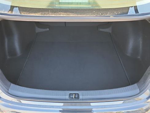 Used 2024 Toyota Corolla LE image 27