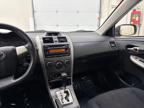 Used 2012 Toyota Corolla S image 16