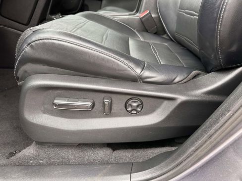 Used 2021 Honda CR-V EX-L image 11
