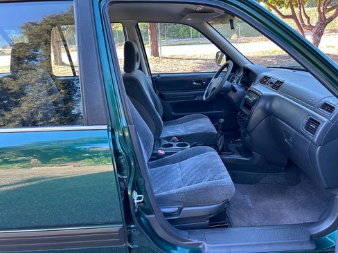Used 1999 Honda CR-V EX image 36