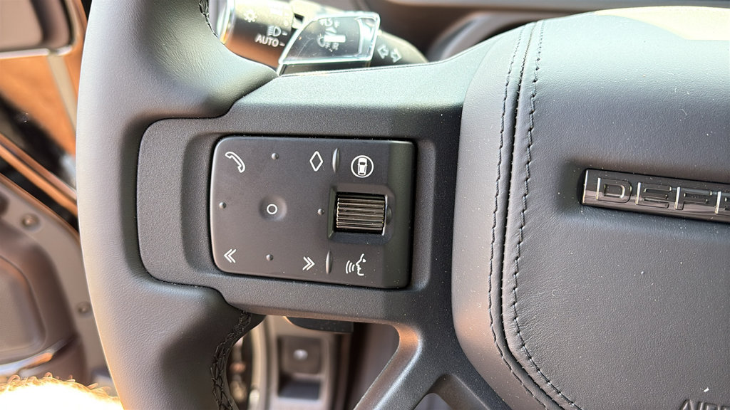 New 2026 Land Rover Defender 110 OCTA AWD/4WD image 12