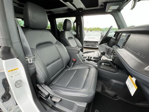 New 2025 Ford Bronco Badlands AWD/4WD image 34