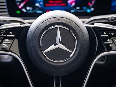 Certified 2025 Mercedes-Benz GLE 450 4MATIC w/ AMG Line Exterior image 29