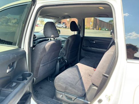 Used 2020 Honda Pilot EX image 15