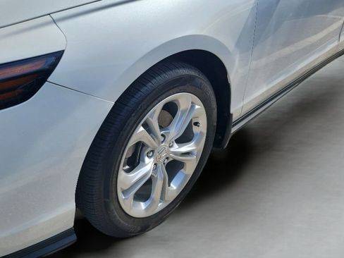 Used 2023 Honda Accord LX image 9