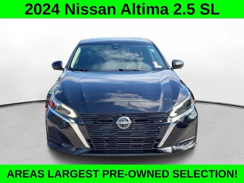 Used 2024 Nissan Altima 2.5 SL FWD image 2