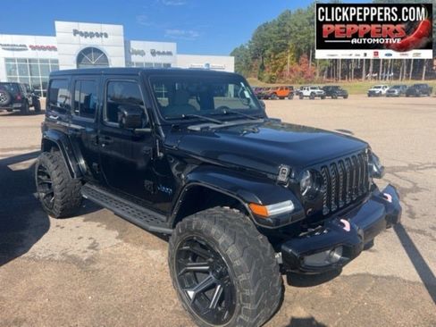 Used 2021 Jeep Wrangler Unlimited Sahara image 7